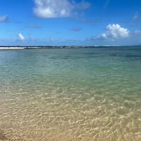 Porte Du Bonheur - Freshly Renovated 2 Bedrooms Flat - 50M From Beach Pereybere Beach Exterior photo