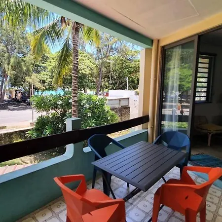 Porte Du Bonheur - Freshly Renovated 2 Bedrooms Flat - 50M From Beach Pereybere Beach Exterior photo