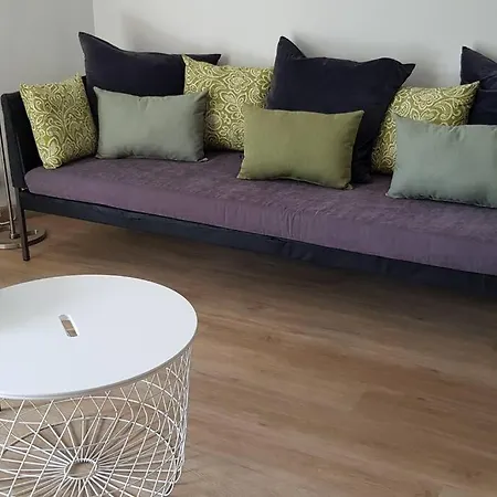 Porte Du Bonheur - Freshly Renovated 2 Bedrooms Flat - 50M From Beach Pereybere Beach Exterior photo